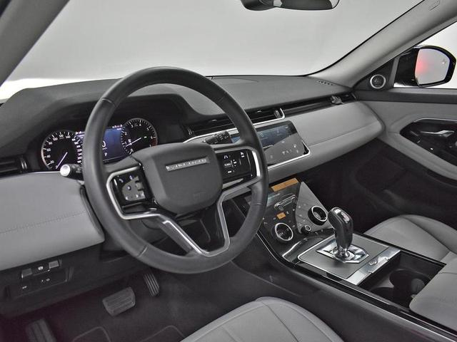 Foto do veículo LAND ROVER RANGE ROVER RANGE R. EVOQUE SI4 SE 2.0 AUT 5P FLEX 2023 28.318 KM 320.000,00