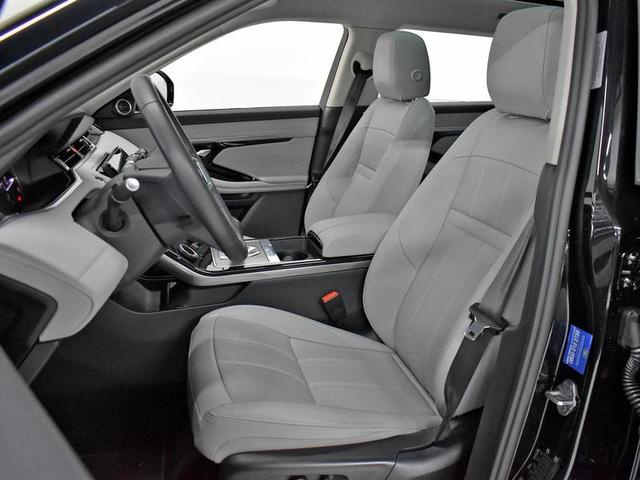 Foto do veículo LAND ROVER RANGE ROVER RANGE R. EVOQUE SI4 SE 2.0 AUT 5P FLEX 2023 28.318 KM 320.000,00