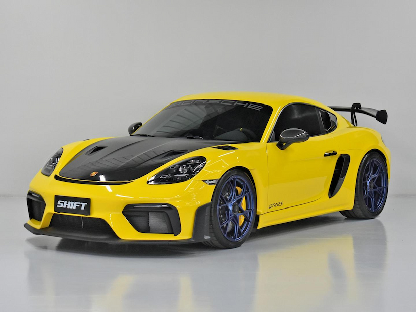 Foto do veículo PORSCHE 718  CAYMAN GT4 RS 4.0 500CV 2024 867 KM 1.950.000,00