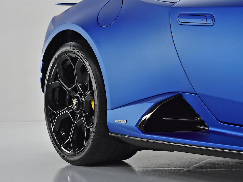 Foto do veículo LAMBORGHINI HURACÁN  TECNICA COUPE LP 640-2 2023 102 KM 4.300.000,00