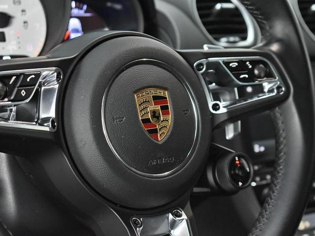 Foto do veículo PORSCHE 718  CAYMAN S 2.5 350CV 2017 16.577 KM 490.000,00