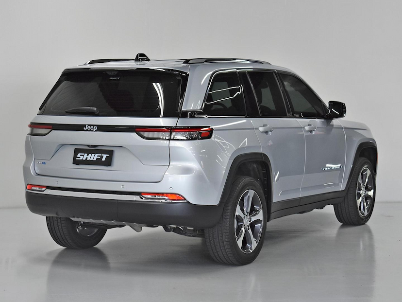 Foto do veículo JEEP CHEROKEE GRAND  4XE 2.0 T. AUT. (HIBRIDO) 2023 9.910 KM 455.000,00