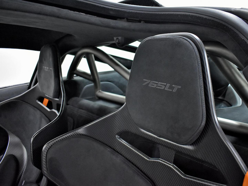 Foto do veículo MCLAREN 765LT  COUPE 4.0 BI-TURBO V8 2021 1.568 KM 4.700.000,00