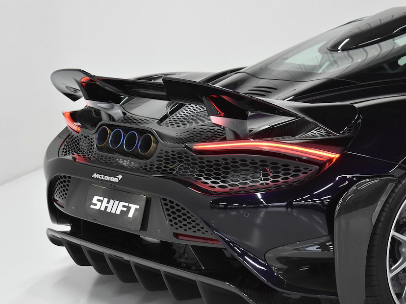 Foto do veículo MCLAREN 765LT  COUPE 4.0 BI-TURBO V8 2021 1.568 KM 4.700.000,00