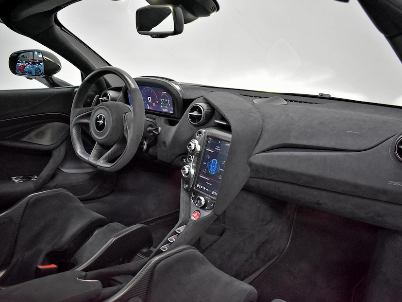 Foto do veículo MCLAREN 765LT  COUPE 4.0 BI-TURBO V8 2021 1.568 KM 4.700.000,00