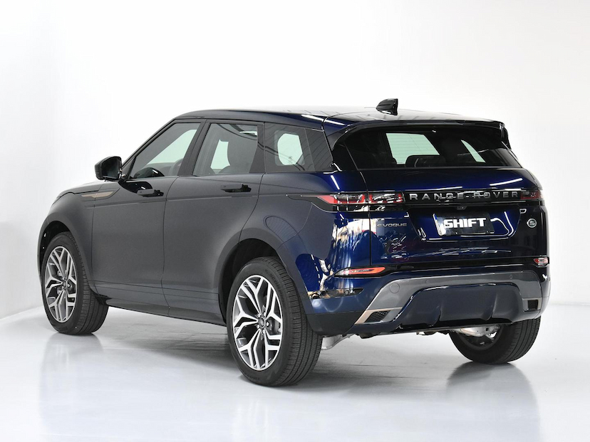 Foto do veículo LAND ROVER RANGE ROVER  EVOQUE SI4 HSE R DYNAMIC 2.0 FLEX AUT 2023 5.183 KM 369.000,00