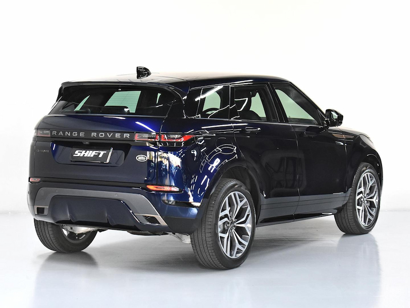Foto do veículo LAND ROVER RANGE ROVER  EVOQUE SI4 HSE R DYNAMIC 2.0 FLEX AUT 2023 5.183 KM 369.000,00