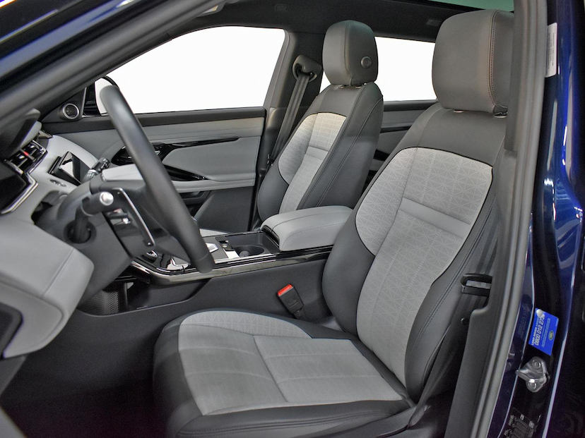 Foto do veículo LAND ROVER RANGE ROVER  EVOQUE SI4 HSE R DYNAMIC 2.0 FLEX AUT 2023 5.183 KM 369.000,00