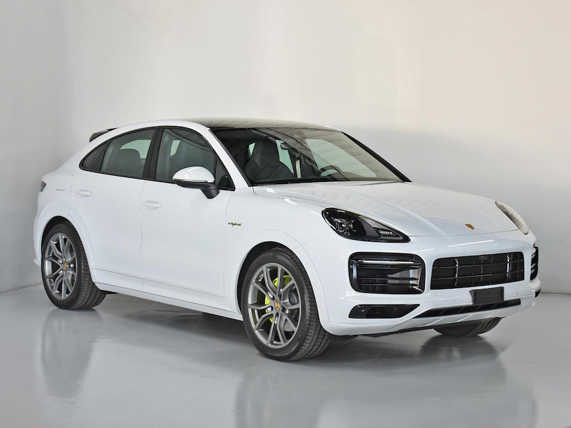 Foto do veículo PORSCHE CAYENNE  COUPE PLATINUM ED 3.0 (HIBRIDO) 2023 9.717 KM 740.000,00
