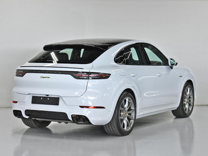 Foto do veículo PORSCHE CAYENNE  COUPE PLATINUM ED 3.0 (HIBRIDO) 2023 9.717 KM 740.000,00