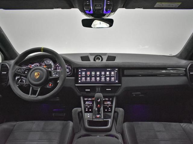 Foto do veículo PORSCHE CAYENNE  TURBO GT 4.0 V8 2023 16.350 KM 1.150.000,00