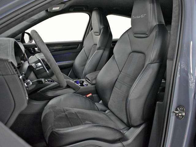 Foto do veículo PORSCHE CAYENNE  TURBO GT 4.0 V8 2023 16.350 KM 1.150.000,00
