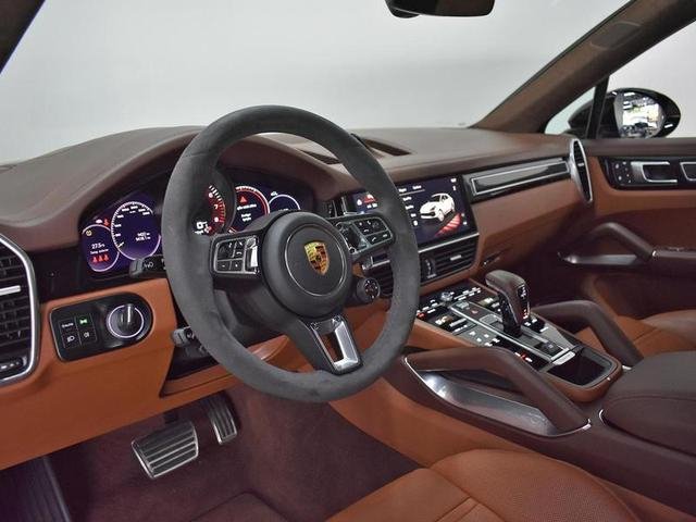 Foto do veículo PORSCHE CAYENNE  COUPE TURBO S E-HYBRID 4.0 2023 12.561 KM 1.050.000,00