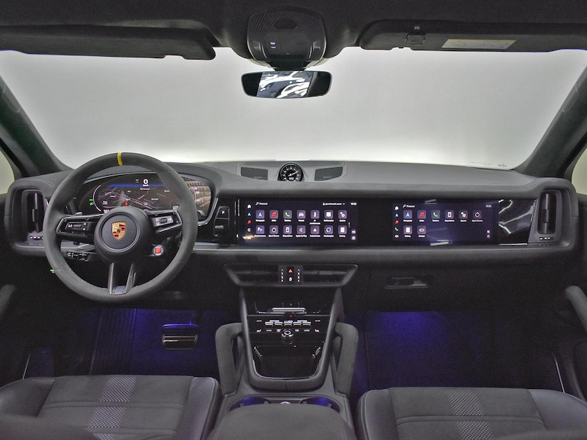 Foto do veículo PORSCHE CAYENNE  TURBO GT 4.0 V8 2024 10.737 KM 1.400.000,00