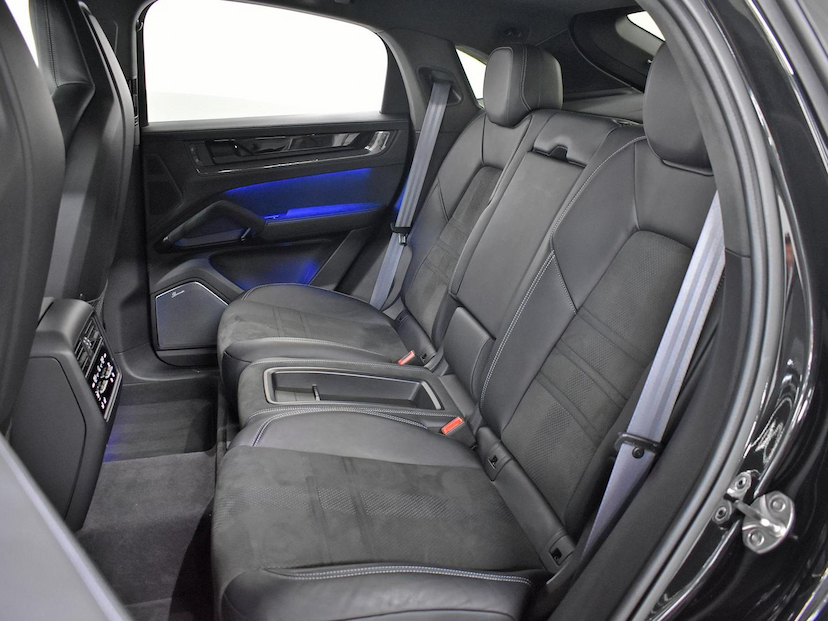 Foto do veículo PORSCHE CAYENNE  TURBO GT 4.0 V8 2024 10.737 KM 1.400.000,00