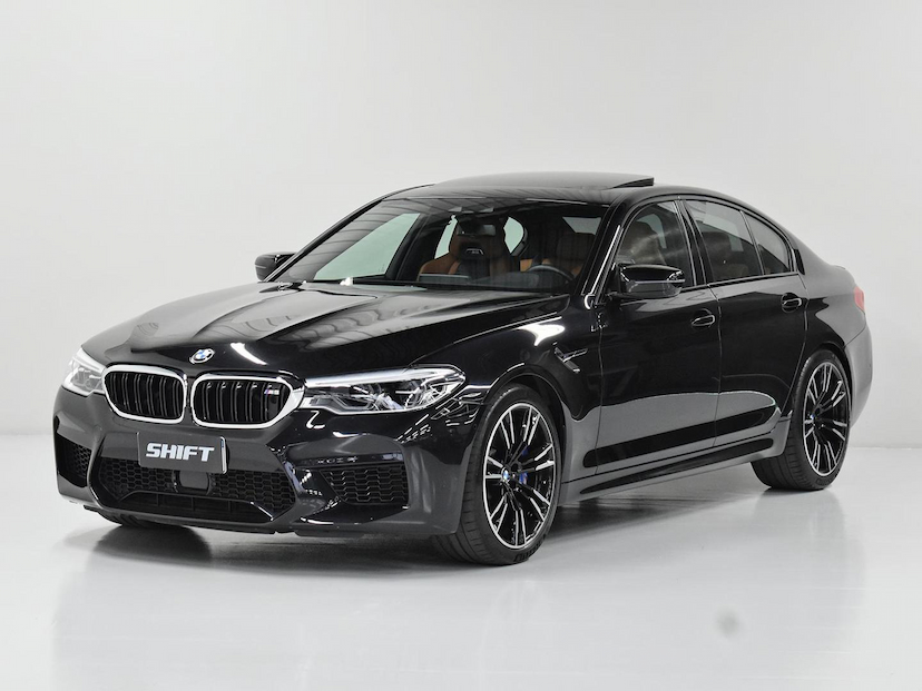 Foto do veículo BMW M5  4.4 V8 TWIN POWER M XDRIVE STEPTRONIC 2019 25.815 KM 520.000,00
