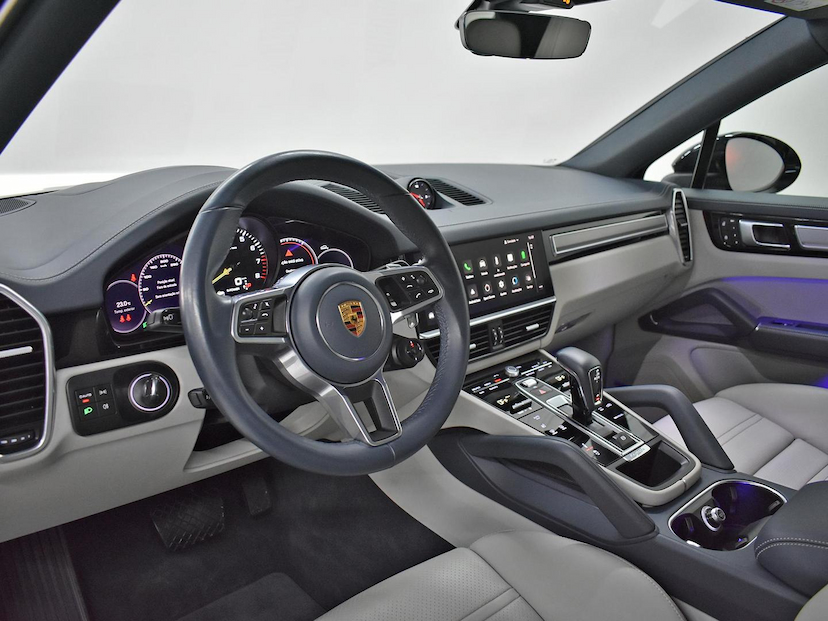 Foto do veículo PORSCHE CAYENNE  COUPE PLATINUM ED 3.0 (HIBRIDO) 2022 31.479 KM 670.000,00