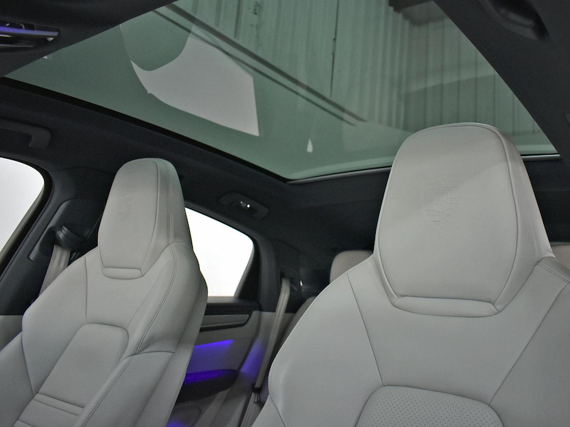 Foto do veículo PORSCHE CAYENNE  COUPE PLATINUM ED 3.0 (HIBRIDO) 2022 31.479 KM 670.000,00