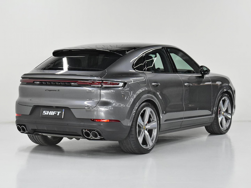Foto do veículo PORSCHE CAYENNE  S COUPE 4.0 V8 474CV 2024 8.088 KM 945.000,00