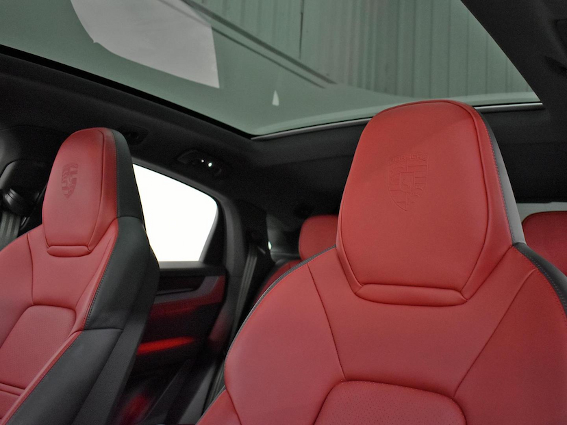 Foto do veículo PORSCHE CAYENNE  S COUPE 4.0 V8 474CV 2024 8.088 KM 945.000,00
