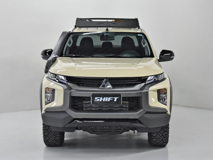 Foto do veículo MITSUBISHI L200 TRITON  SAVANA 2.4 4X4 DIE. AUT 2025 4.192 KM 279.000,00