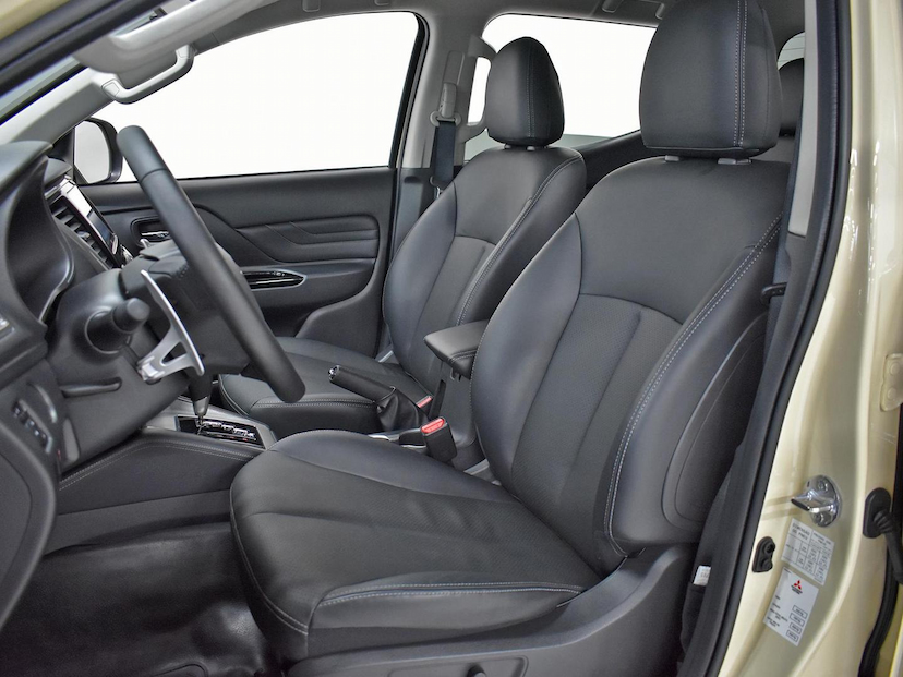 Foto do veículo MITSUBISHI L200 TRITON  SAVANA 2.4 4X4 DIE. AUT 2025 4.192 KM 279.000,00