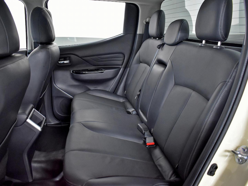 Foto do veículo MITSUBISHI L200 TRITON  SAVANA 2.4 4X4 DIE. AUT 2025 4.192 KM 279.000,00
