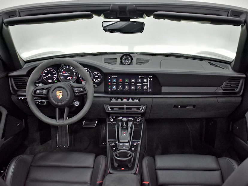Foto do veículo PORSCHE 911  CARRERA GTS CABRIOLET 2022 8.153 KM 1.150.000,00