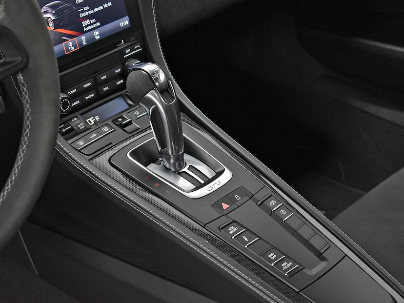 Foto do veículo PORSCHE CAYMAN  GT4 2021 8.396 KM 890.000,00