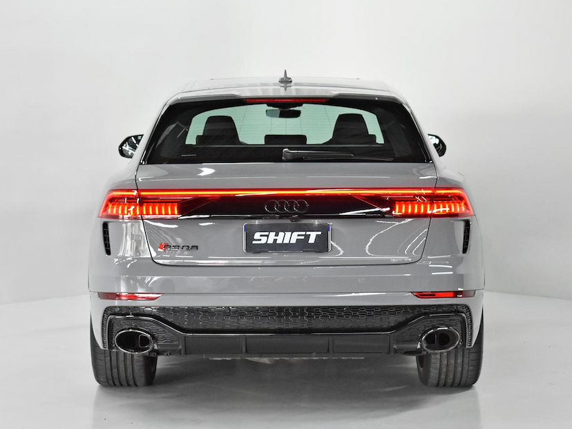 Foto do veículo AUDI RS Q8  4.0 BITURBO FSI 2023 5.805 KM 920.000,00