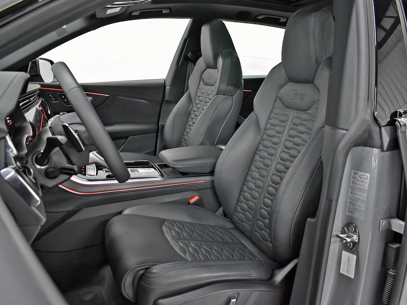 Foto do veículo AUDI RS Q8  4.0 BITURBO FSI 2023 5.805 KM 920.000,00