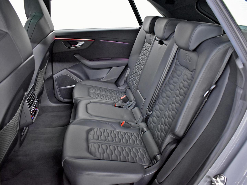 Foto do veículo AUDI RS Q8  4.0 BITURBO FSI 2023 5.805 KM 920.000,00