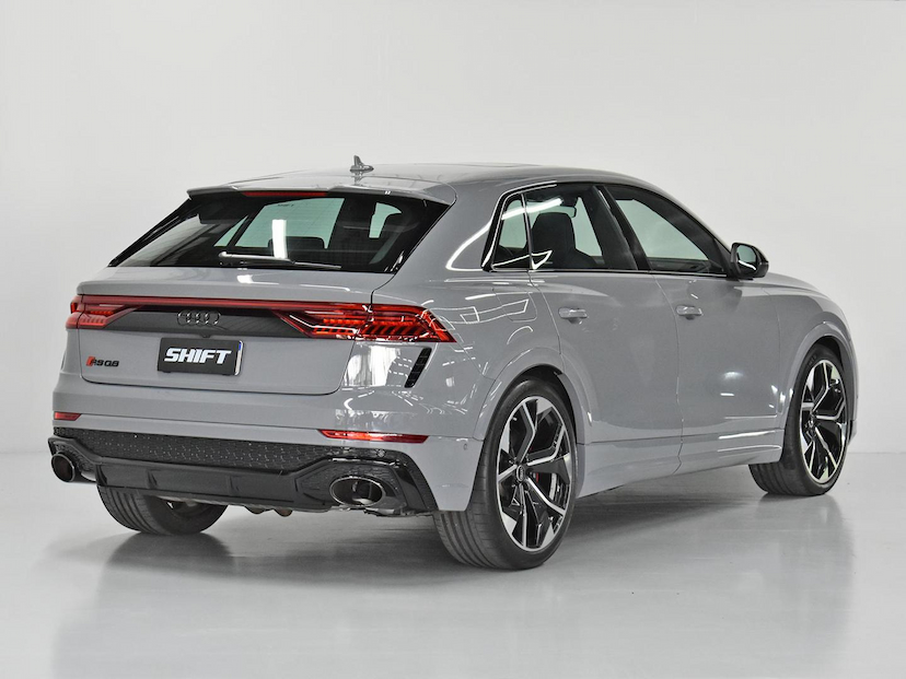 Foto do veículo AUDI RS Q8  4.0 BITURBO FSI 2023 5.805 KM 920.000,00