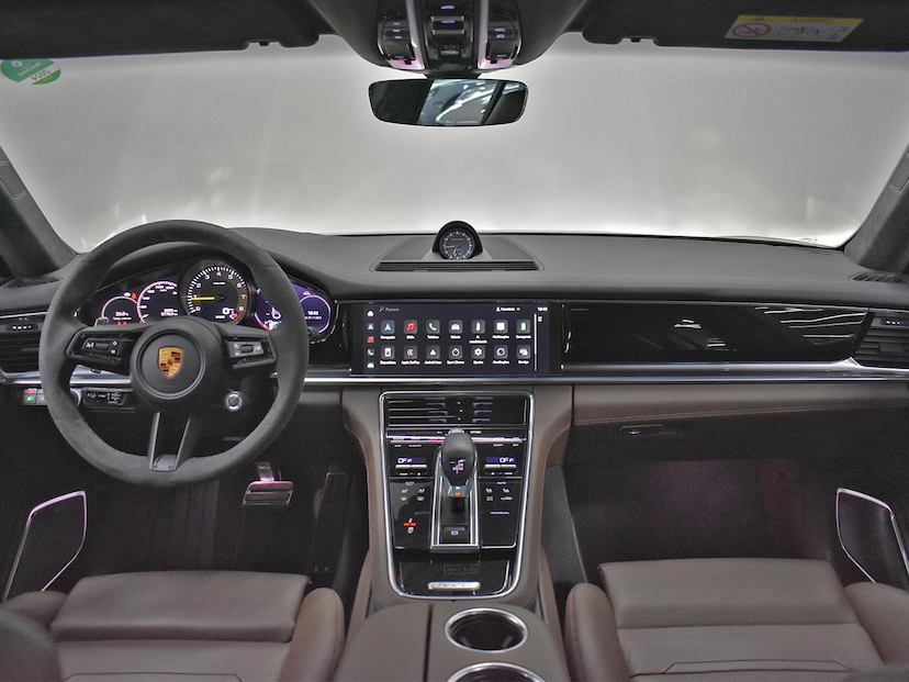 Foto do veículo PORSCHE PANAMERA  4 E-HYBRID SPORT TURISMO 2023 8.038 KM 790.000,00