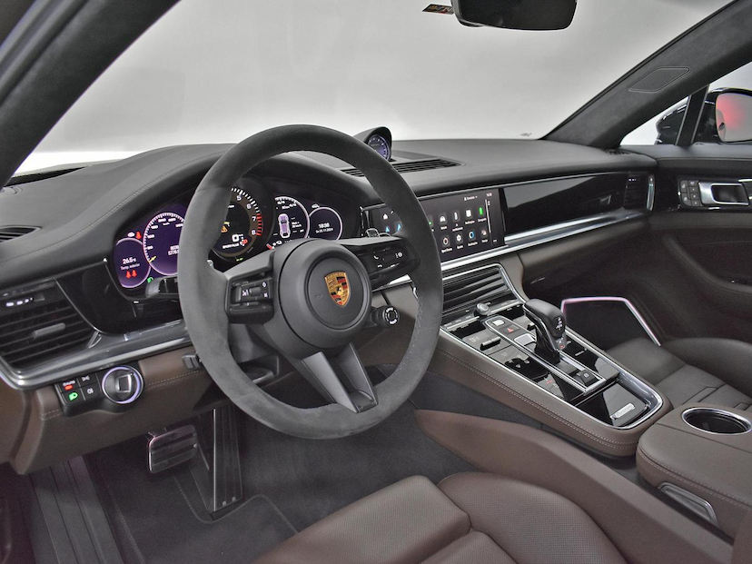 Foto do veículo PORSCHE PANAMERA  4 E-HYBRID SPORT TURISMO 2023 8.038 KM 790.000,00