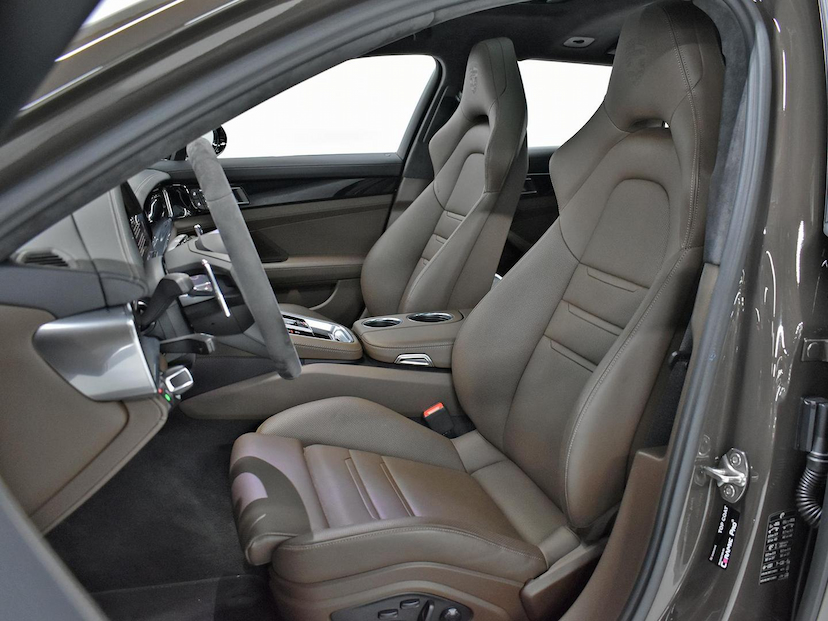 Foto do veículo PORSCHE PANAMERA  4 E-HYBRID SPORT TURISMO 2023 8.038 KM 790.000,00