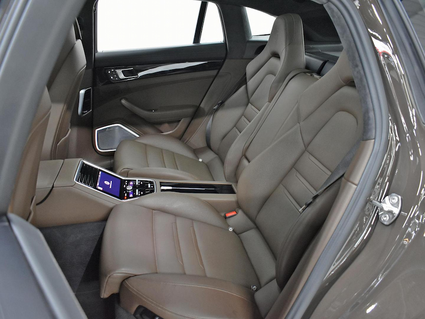 Foto do veículo PORSCHE PANAMERA  4 E-HYBRID SPORT TURISMO 2023 8.038 KM 790.000,00