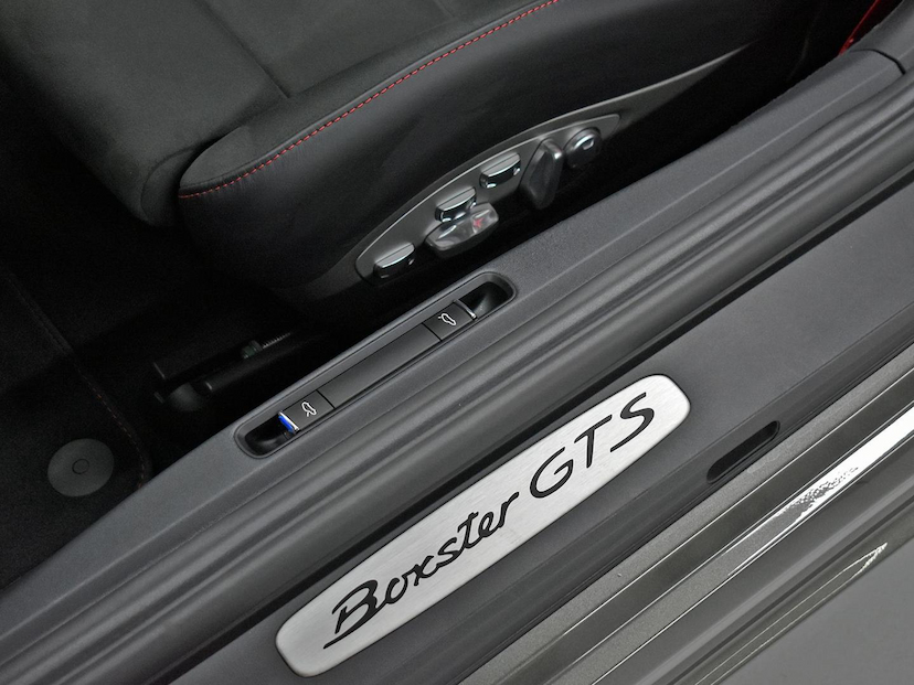 Foto do veículo PORSCHE 718  BOXSTER GTS 4.0 400CV 2024 2.086 KM 820.000,00