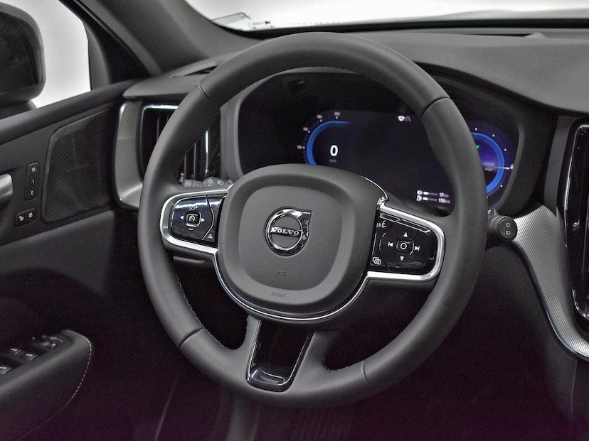 Foto do veículo VOLVO XC60 XC 60 T-8 ULTIM.DARK 2.0 AWD (HÍBRIDO) 2023 11.692 KM 369.000,00