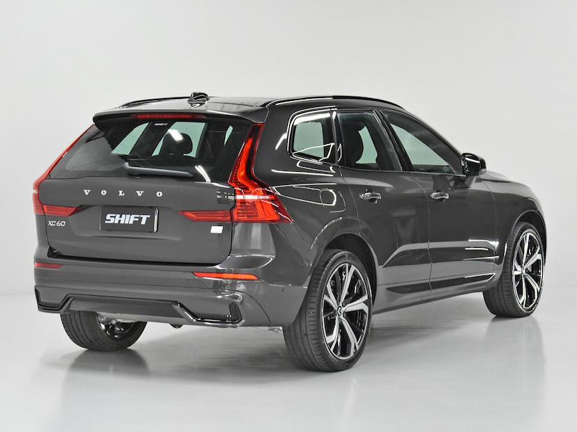 Foto do veículo VOLVO XC60 XC 60 T-8 ULTIM.DARK 2.0 AWD (HÍBRIDO) 2023 11.692 KM 369.000,00