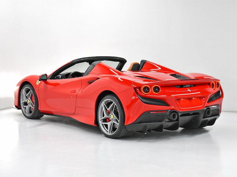 Foto do veículo FERRARI F8  SPIDER 3.9 V8 BI-TURBO 720CV 2022 4.693 KM 4.250.000,00