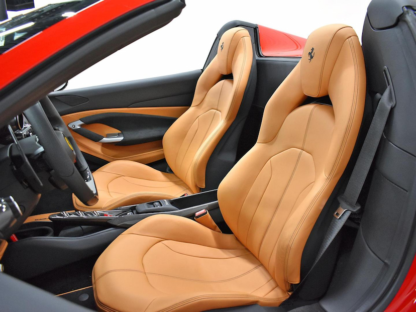 Foto do veículo FERRARI F8  SPIDER 3.9 V8 BI-TURBO 720CV 2022 4.693 KM 4.250.000,00