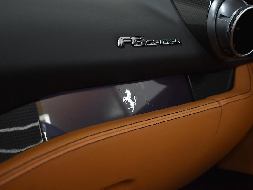 Foto do veículo FERRARI F8  SPIDER 3.9 V8 BI-TURBO 720CV 2022 4.693 KM 4.250.000,00