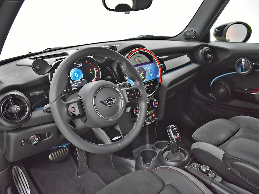 Foto do veículo MINI JOHN COOPER WORKS COOPER JOHN WORKS 25K EDIT. 2.0 TURBO 3P 2024 5.095 KM 280.000,00