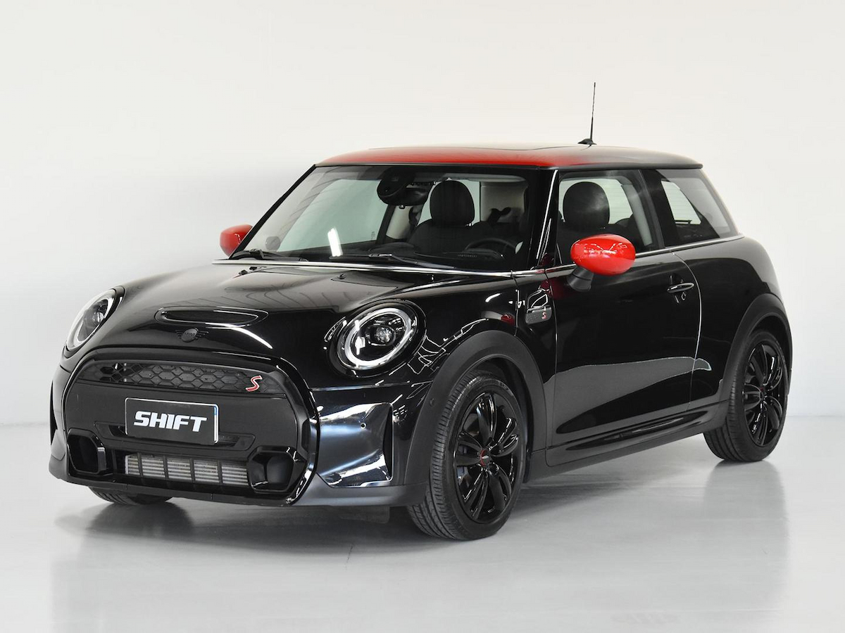 Foto do veículo MINI COOPER  S TOP 2.0 2023/2022 13.001 KM R$ 210.000,00