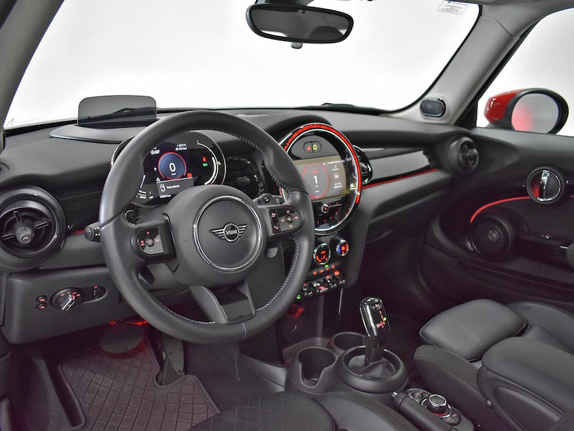 Foto do veículo MINI COOPER  S TOP 2.0 2023 13.400 KM 199.000,00