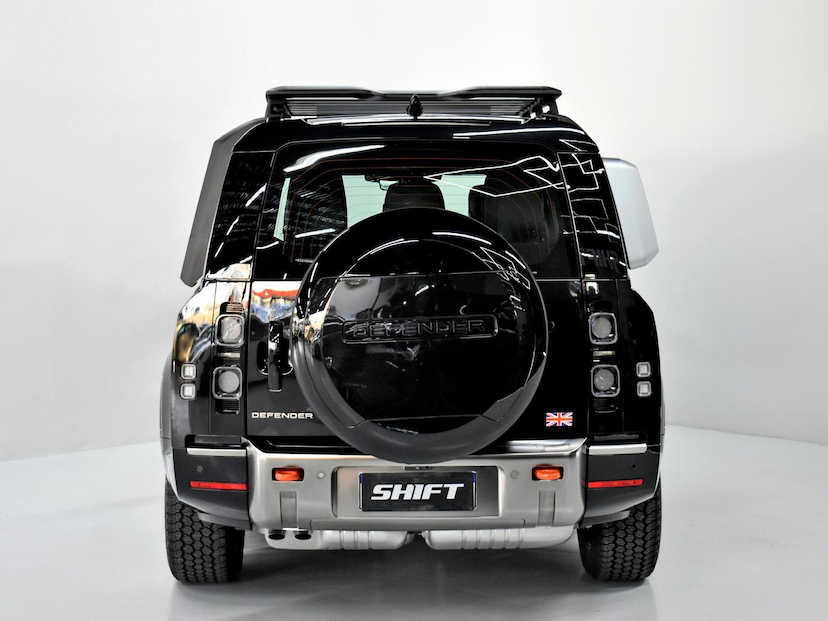 Foto do veículo LAND ROVER DEFENDER  130 X 3.0 I6 DIE.AUT.(HIBRIDO) 2024 5.976 KM 850.000,00