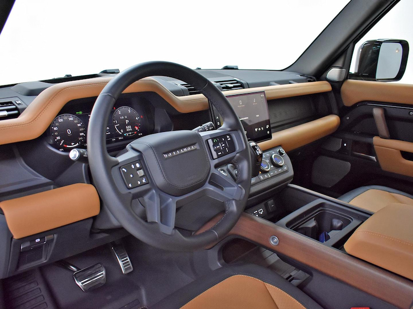 Foto do veículo LAND ROVER DEFENDER  130 X 3.0 I6 DIE.AUT.(HIBRIDO) 2024 5.976 KM 850.000,00