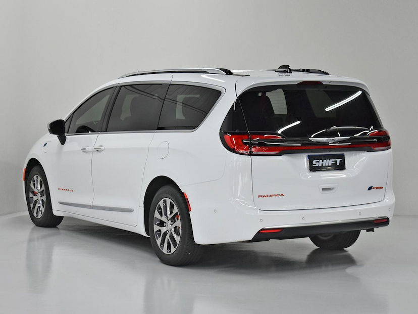 Foto do veículo CHRYSLER PACIFICA  PINNACLE HYBRID 2023 3.6 V6 260 CV 2023 11.170 KM 720.000,00