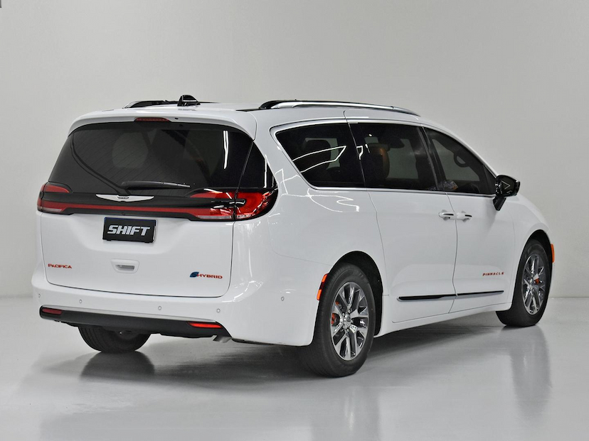 Foto do veículo CHRYSLER PACIFICA  PINNACLE HYBRID 2023 3.6 V6 260 CV 2023 11.170 KM 720.000,00